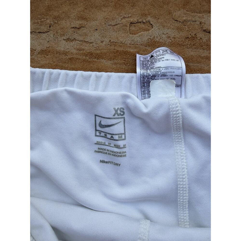 Nike Dri-Fit Skort Women's XS White Red Swoosh A-line Stretch Standard Fit - Picture 2 of 4